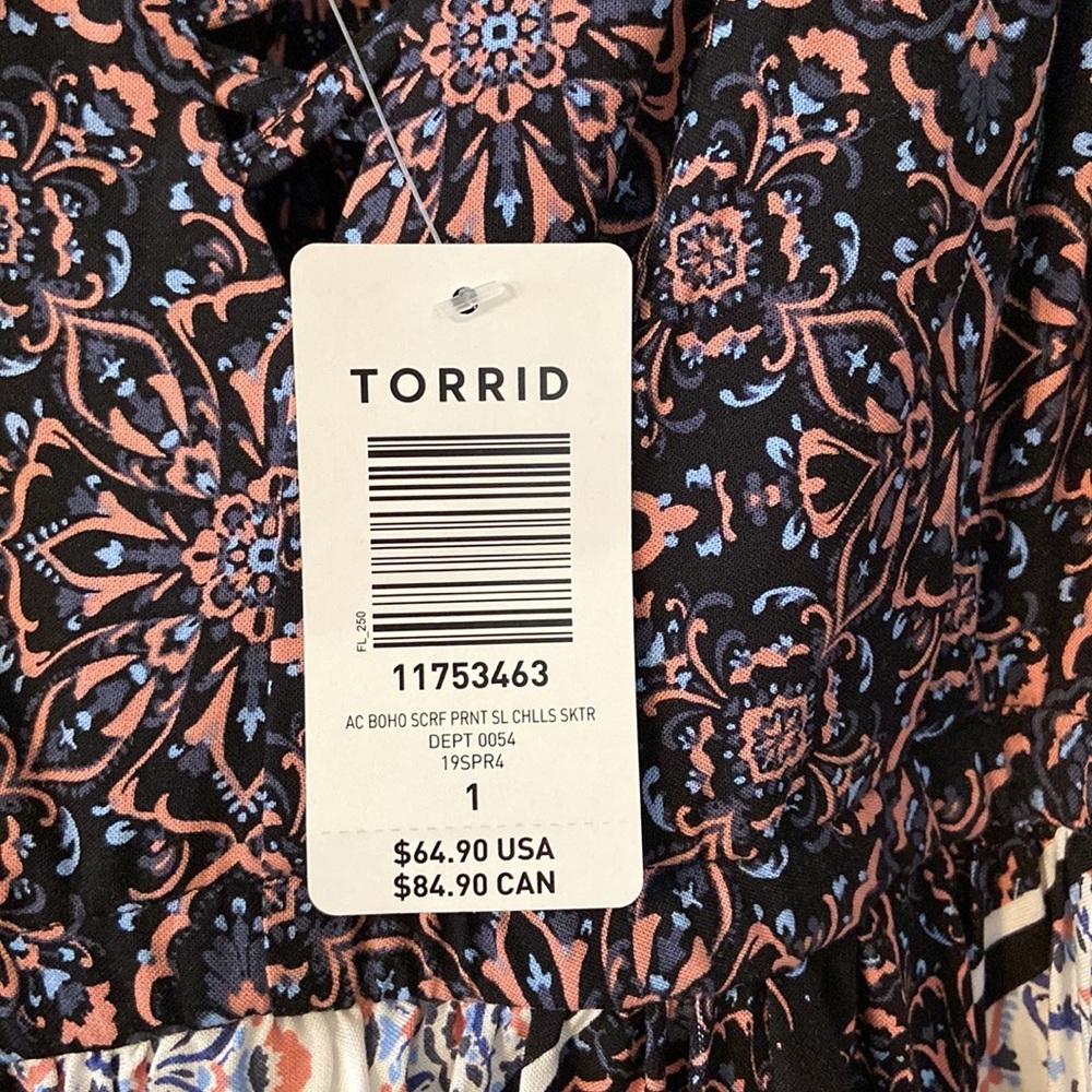 Torrid  Women Dress size 1 beautiful dress bust 40” brand new with tag - Picture 4 of 9